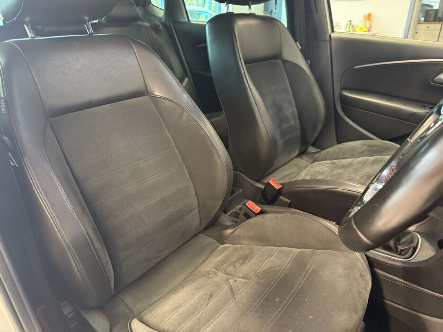 Used Volkswagen Polo 2016 for sale - 76762028: Photo 32