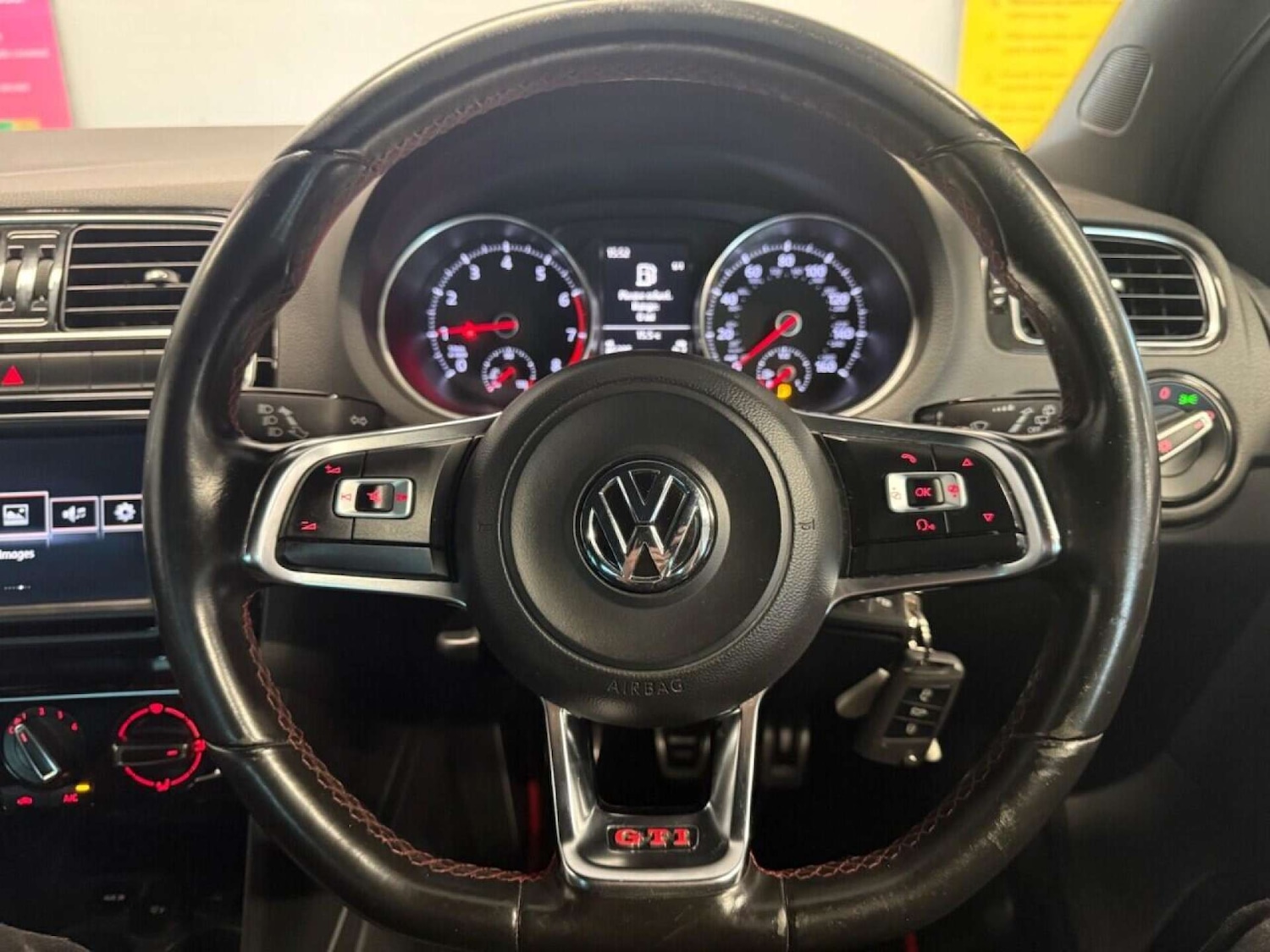 Used Volkswagen Polo 2016 for sale - 76762028: Photo 51