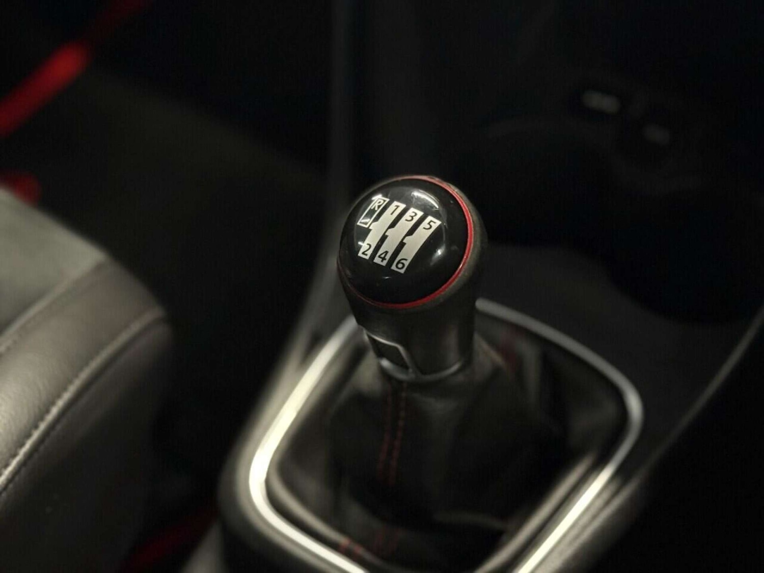 Used Volkswagen Polo 2016 for sale - 76762028: Photo 6