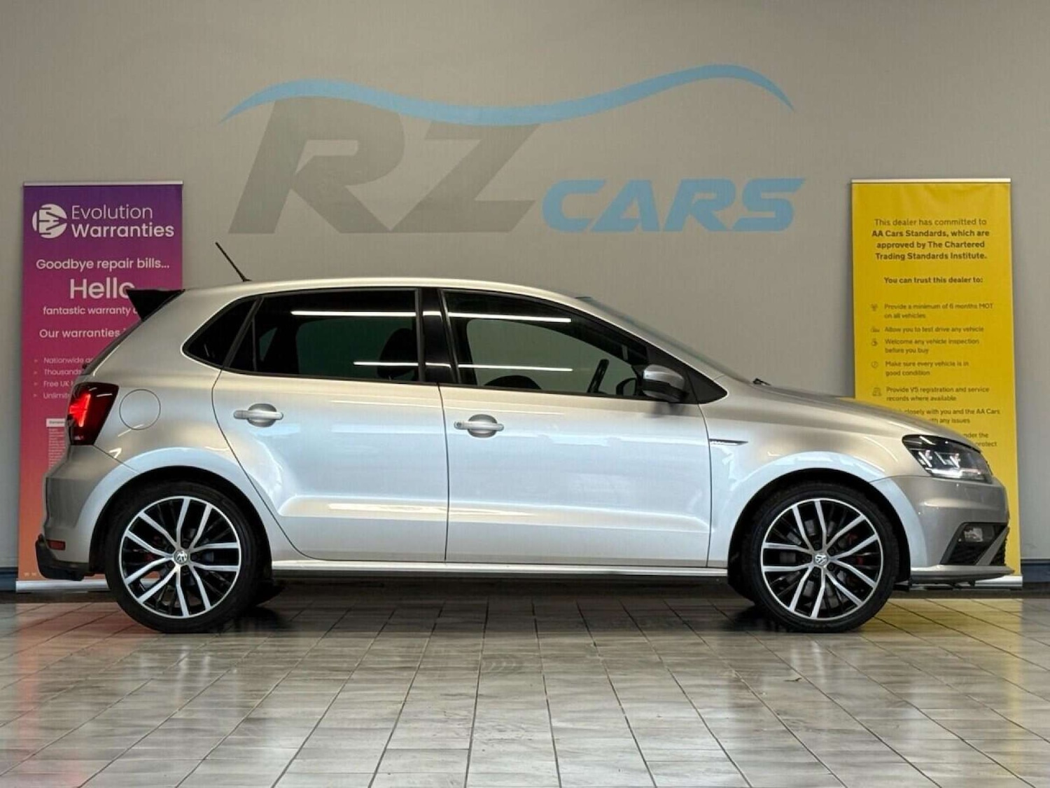 Used Volkswagen Polo 2016 for sale - 76762028: Photo 7