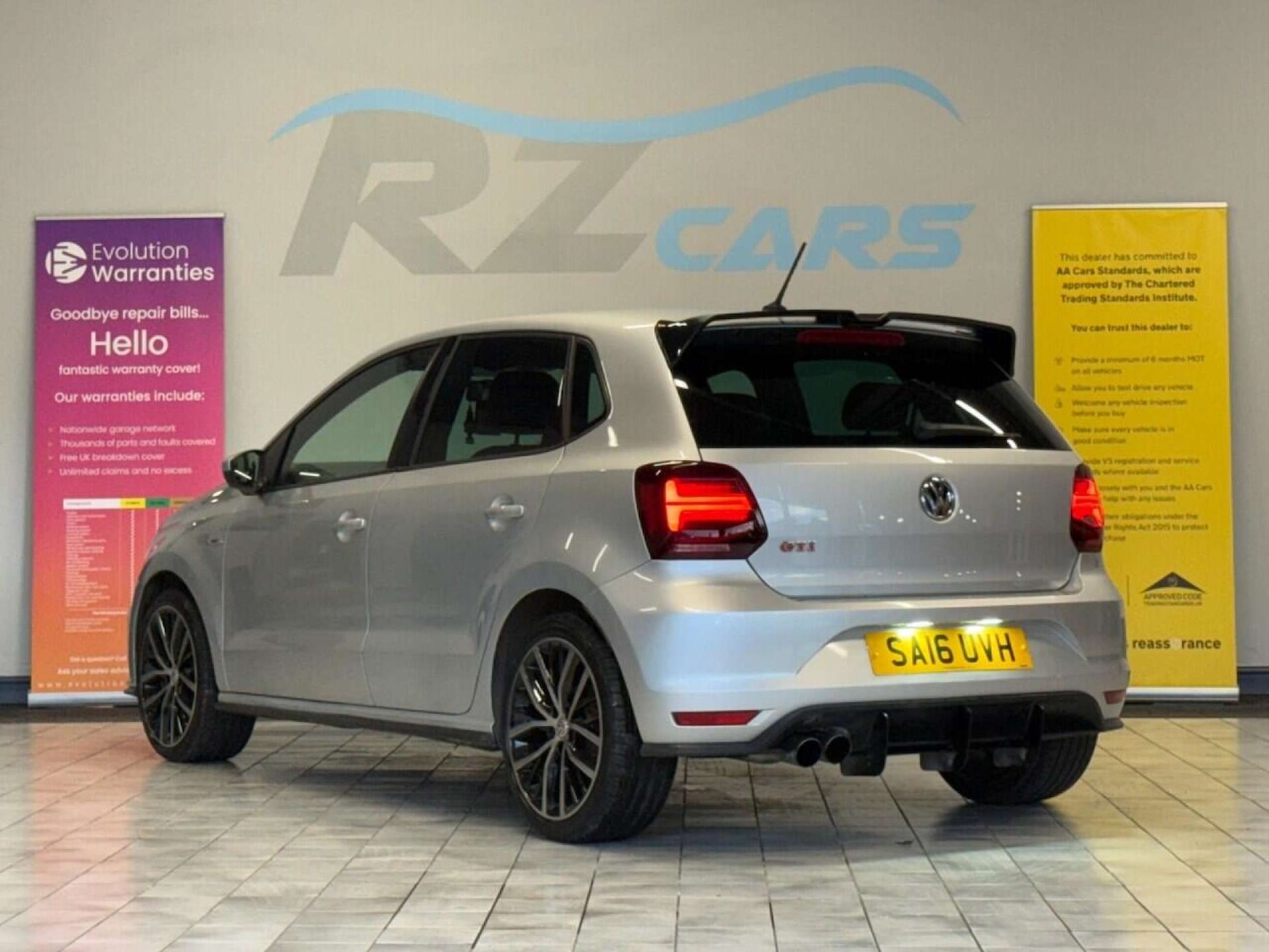 Used Volkswagen Polo 2016 for sale - 76762028: Photo 9