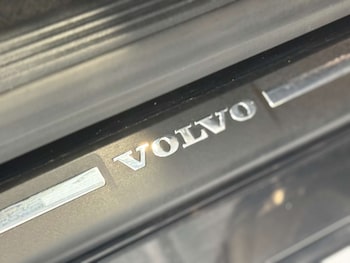 Used Volvo V40 2013 for sale - 78456110: Photo