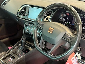 Used SEAT Leon 2019 for sale - 76600981: Photo