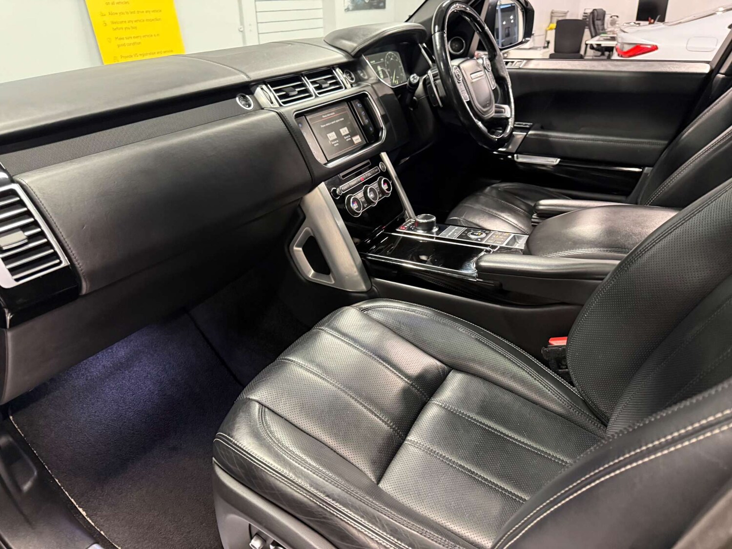 Used Land Rover Range Rover 2015 for sale - 77938502: Photo 22