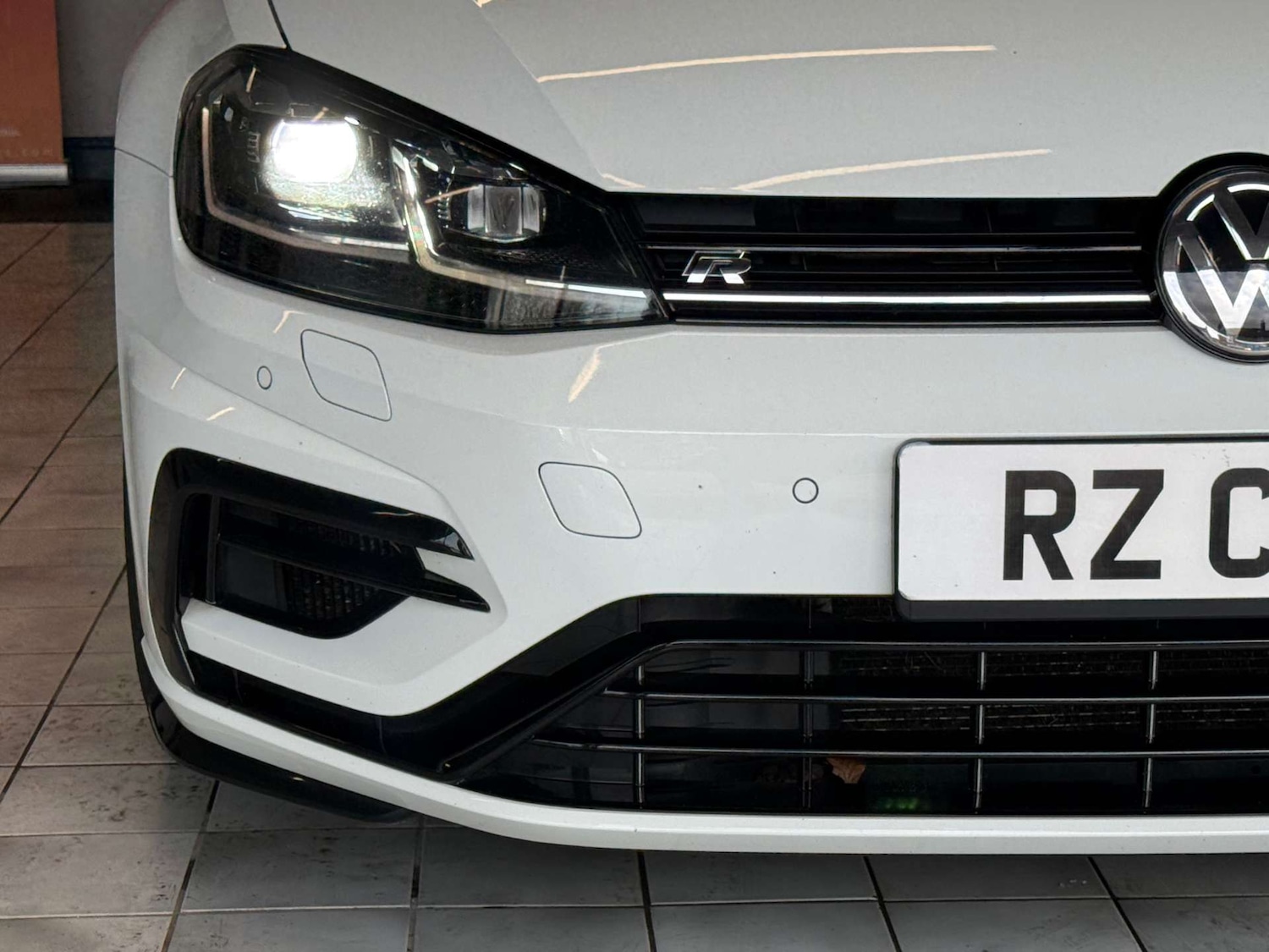 Used Volkswagen Golf 2017 for sale - 77494160: Photo 4