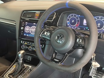 Used Volkswagen Golf 2017 for sale - 78581246: Photo
