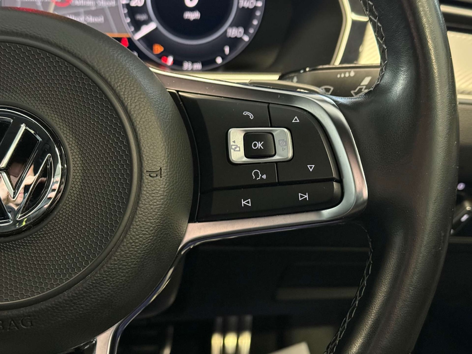 Used Volkswagen Arteon 2017 for sale - 77326135: Photo 17