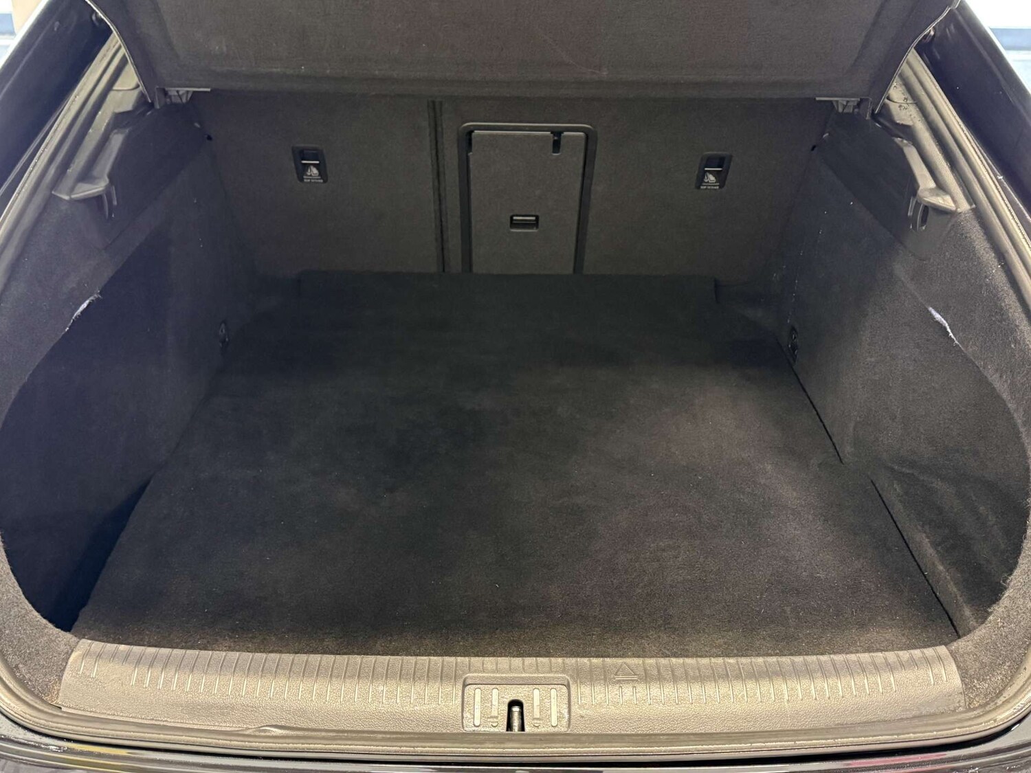 Used Volkswagen Arteon 2017 for sale - 77326135: Photo 39