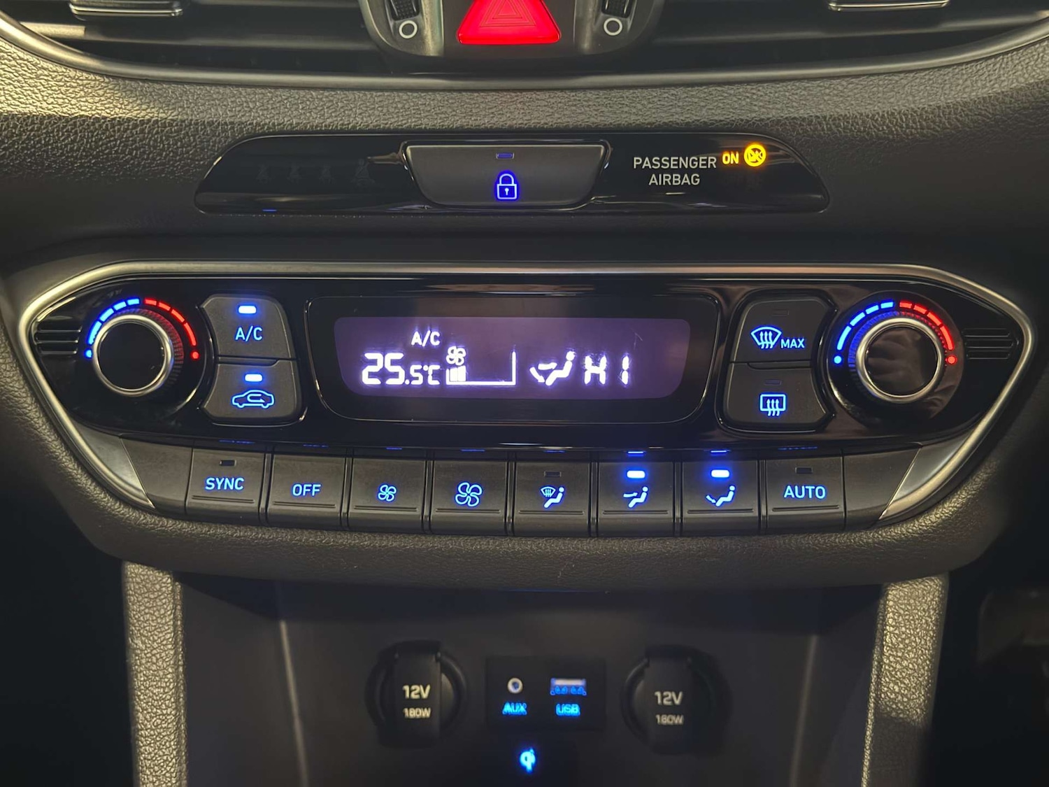 Used Hyundai i30 2018 for sale - 77889968: Photo 38