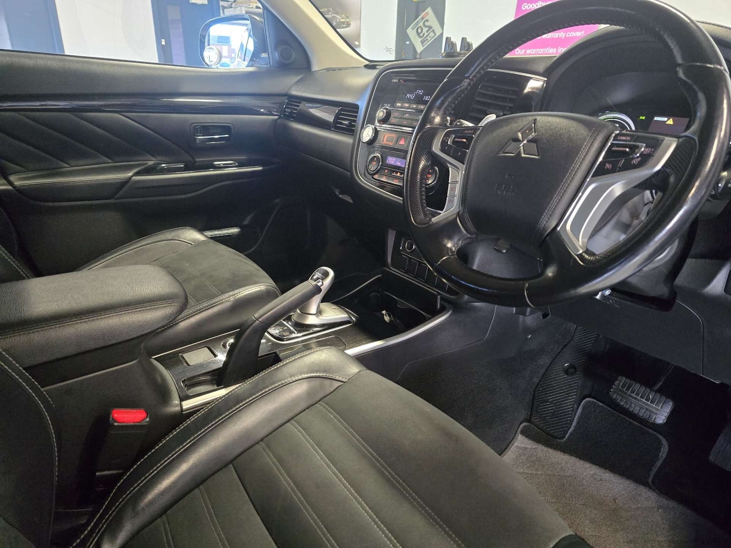 Used Mitsubishi Outlander 2016 for sale - 77129810: Photo 15