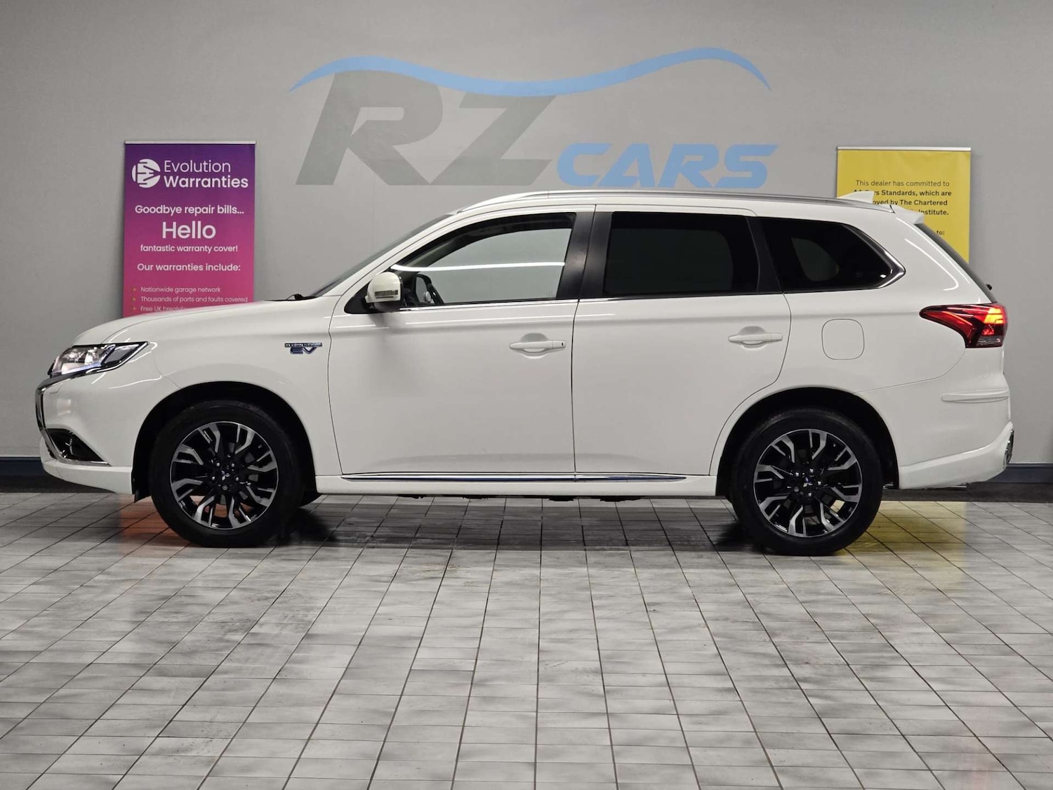 Used Mitsubishi Outlander 2016 for sale - 77129810: Photo 6