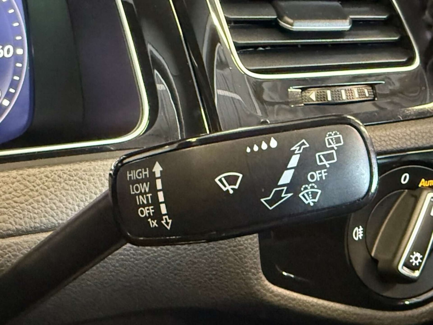 Used Volkswagen Golf 2018 for sale - 77151088: Photo 44