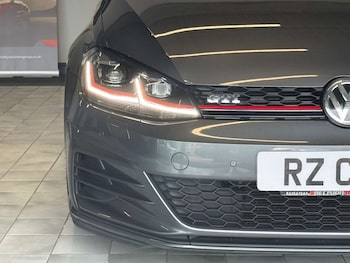 Used Volkswagen Golf 2017 for sale - 78835643: Photo