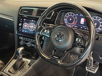 Used Volkswagen Golf 2018 for sale - 79179080: Photo