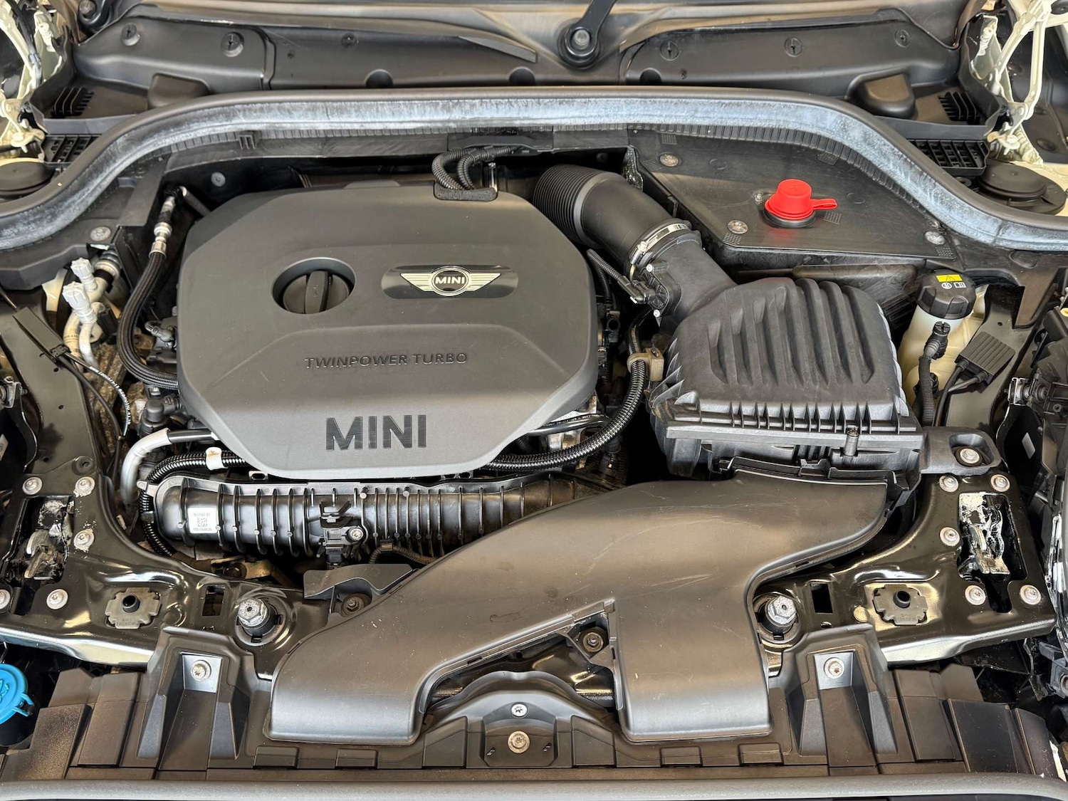 Used MINI Hatch 2017 for sale - 76934882: Photo 33