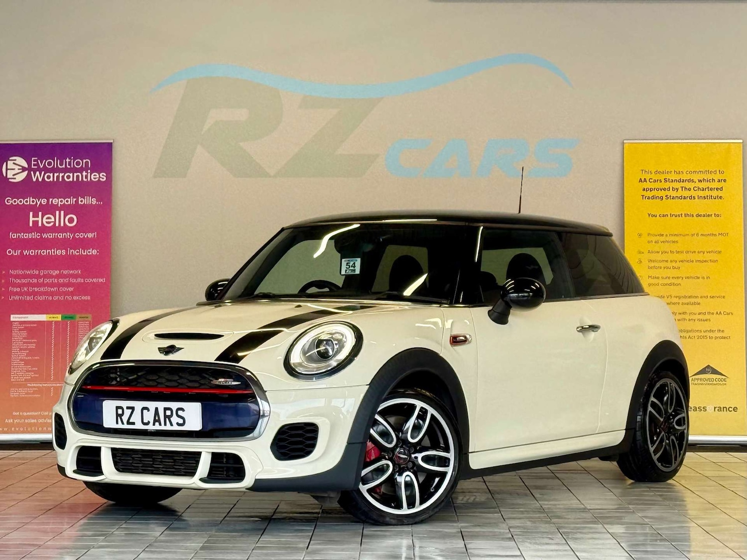 Used MINI Hatch 2017 for sale - 76934882: Photo 8