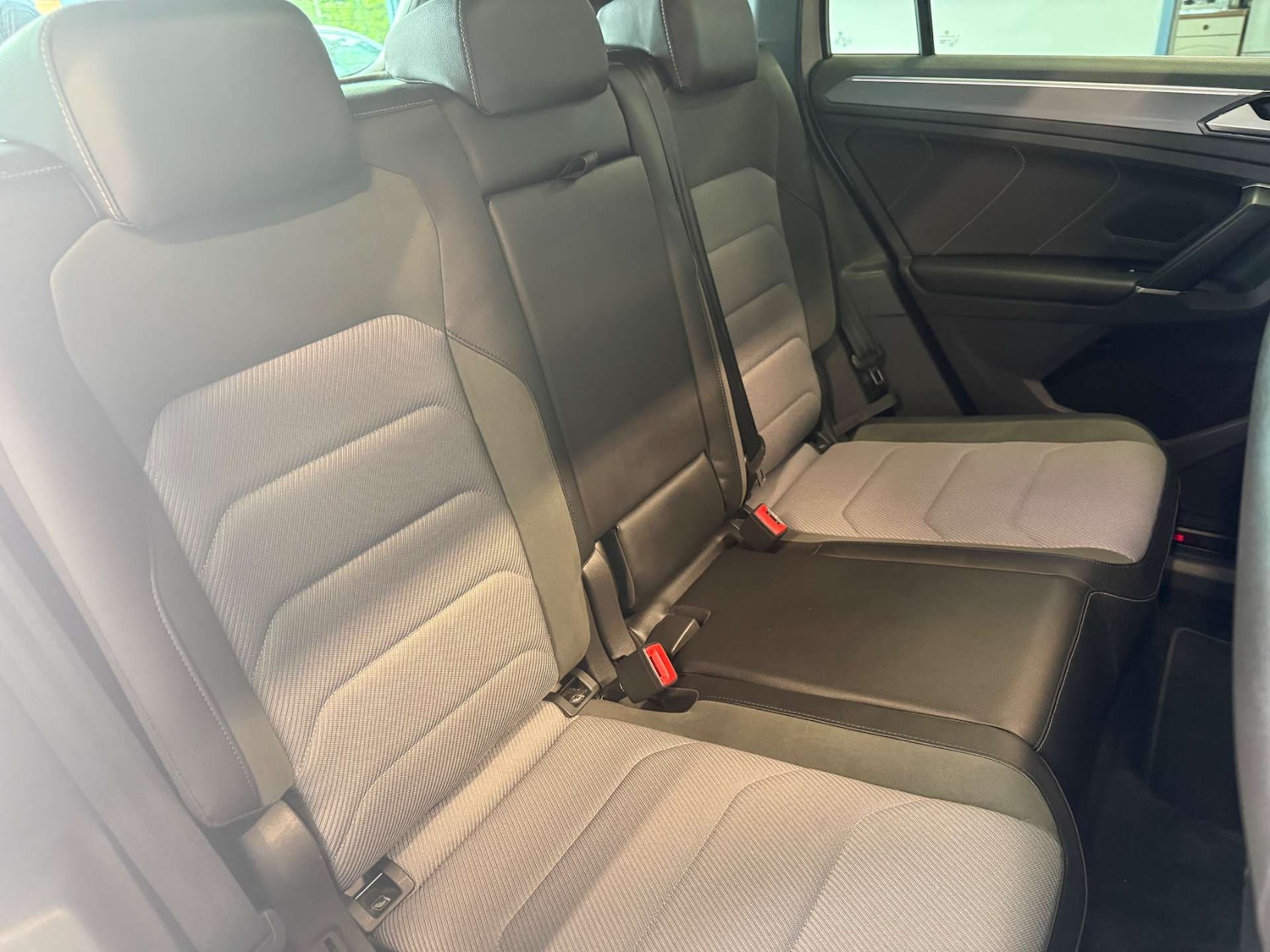 Used Volkswagen Tiguan 2017 for sale - 78182110: Photo 28