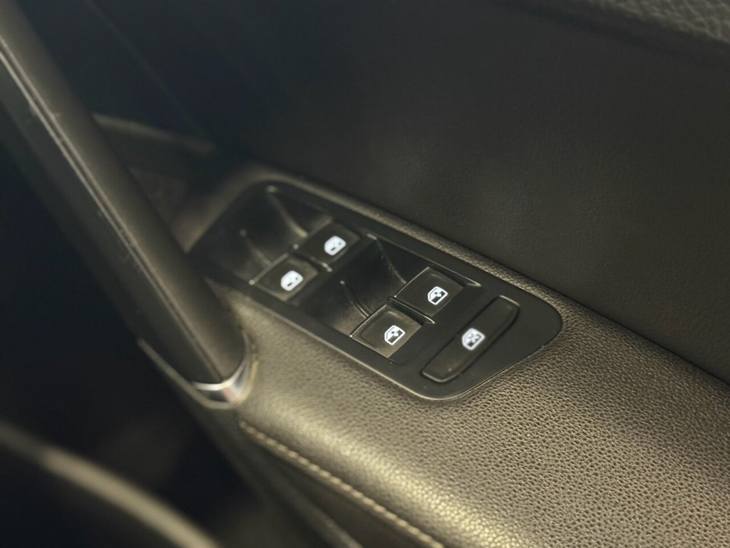 Used Volkswagen Golf 2016 for sale - 76640387: Photo 35