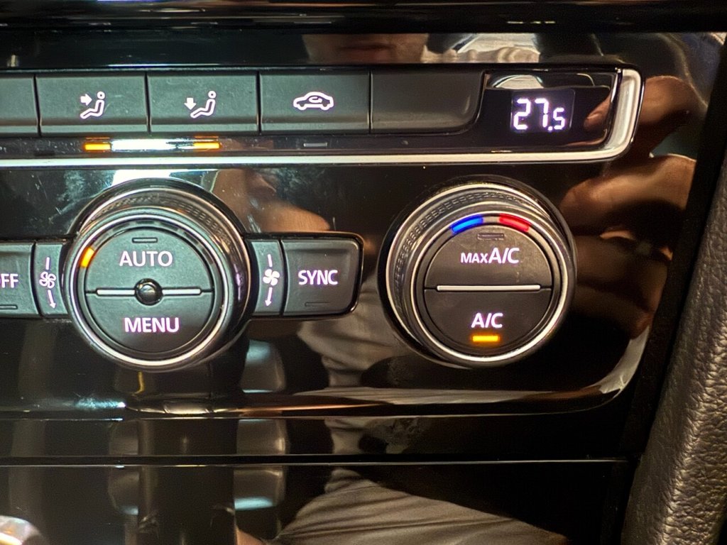 Used Volkswagen Golf 2016 for sale - 76640387: Photo 39