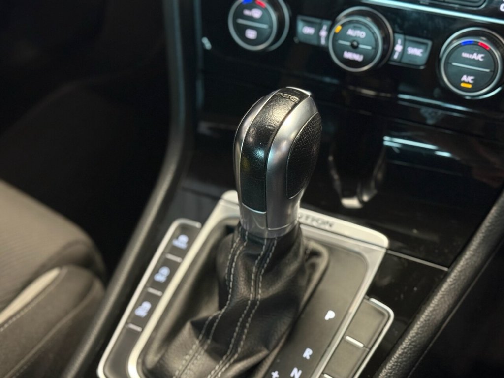 Used Volkswagen Golf 2016 for sale - 76640387: Photo 8