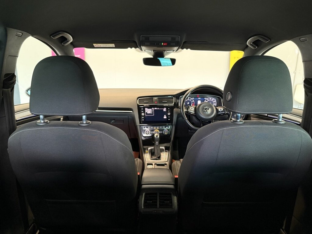 Used Volkswagen Golf 2019 for sale - 76640385: Photo 11