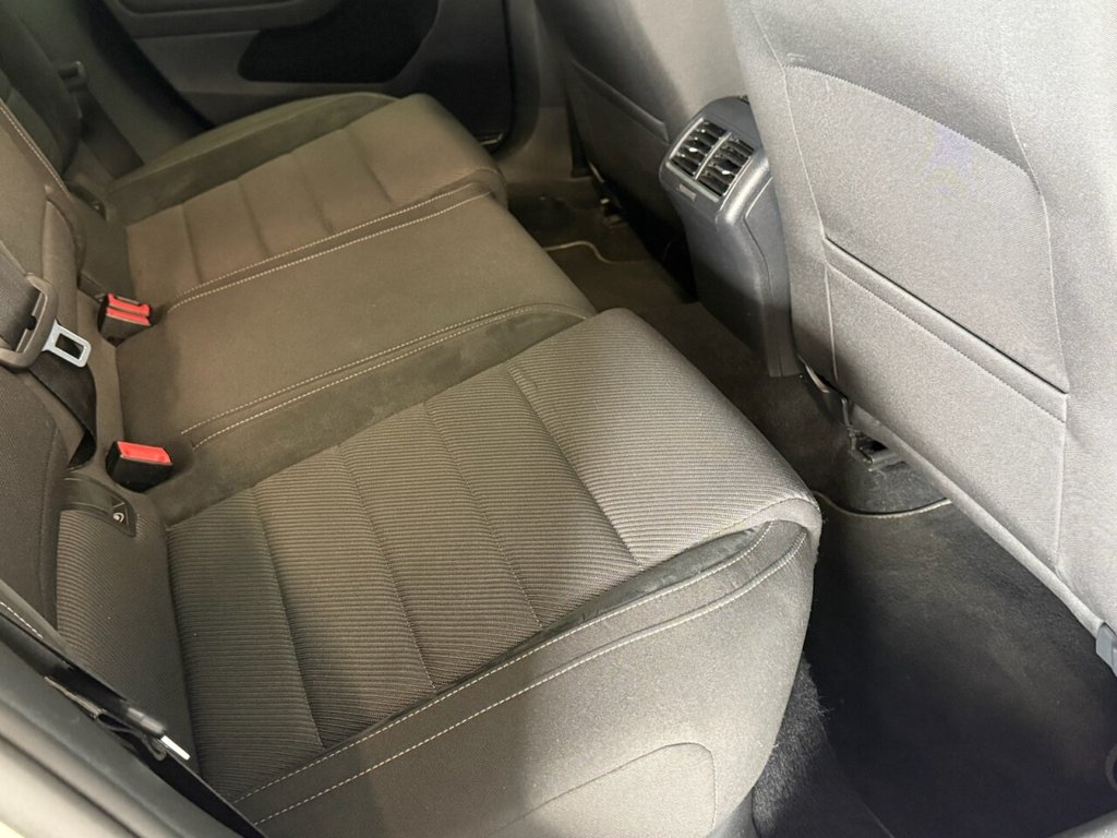 Used Volkswagen Golf 2019 for sale - 76640385: Photo 18