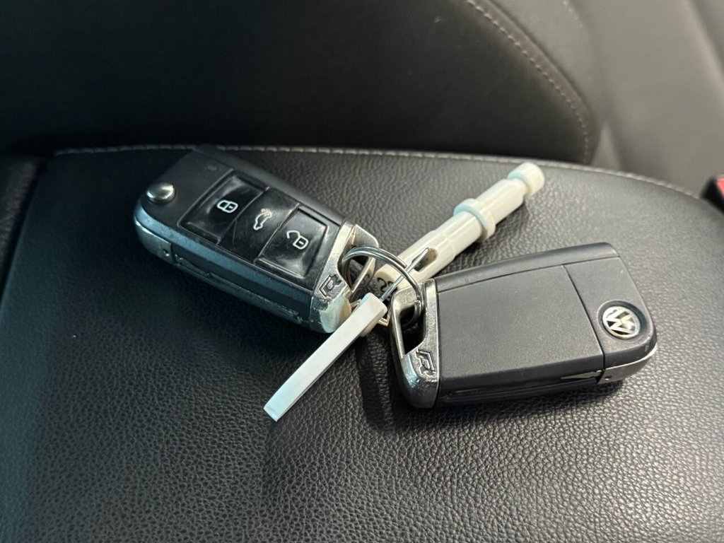 Used Volkswagen Golf 2019 for sale - 76640385: Photo 45