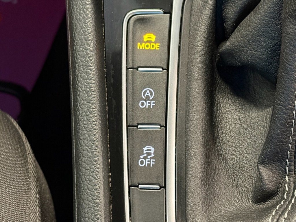 Used Volkswagen Golf 2019 for sale - 76640385: Photo 49