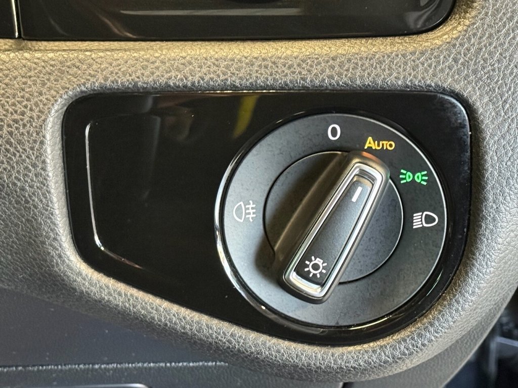 Used Volkswagen Golf 2019 for sale - 76698580: Photo 13