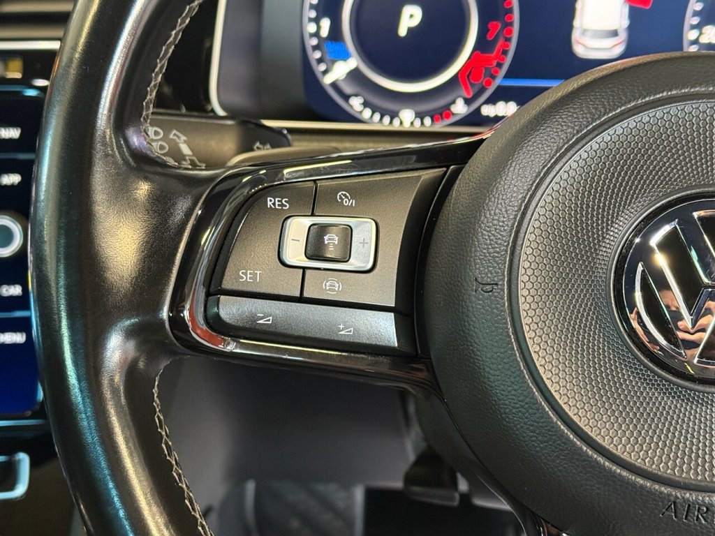 Used Volkswagen Golf 2019 for sale - 76698580: Photo 14