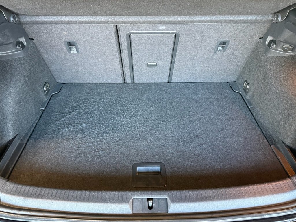 Used Volkswagen Golf 2019 for sale - 76698580: Photo 24