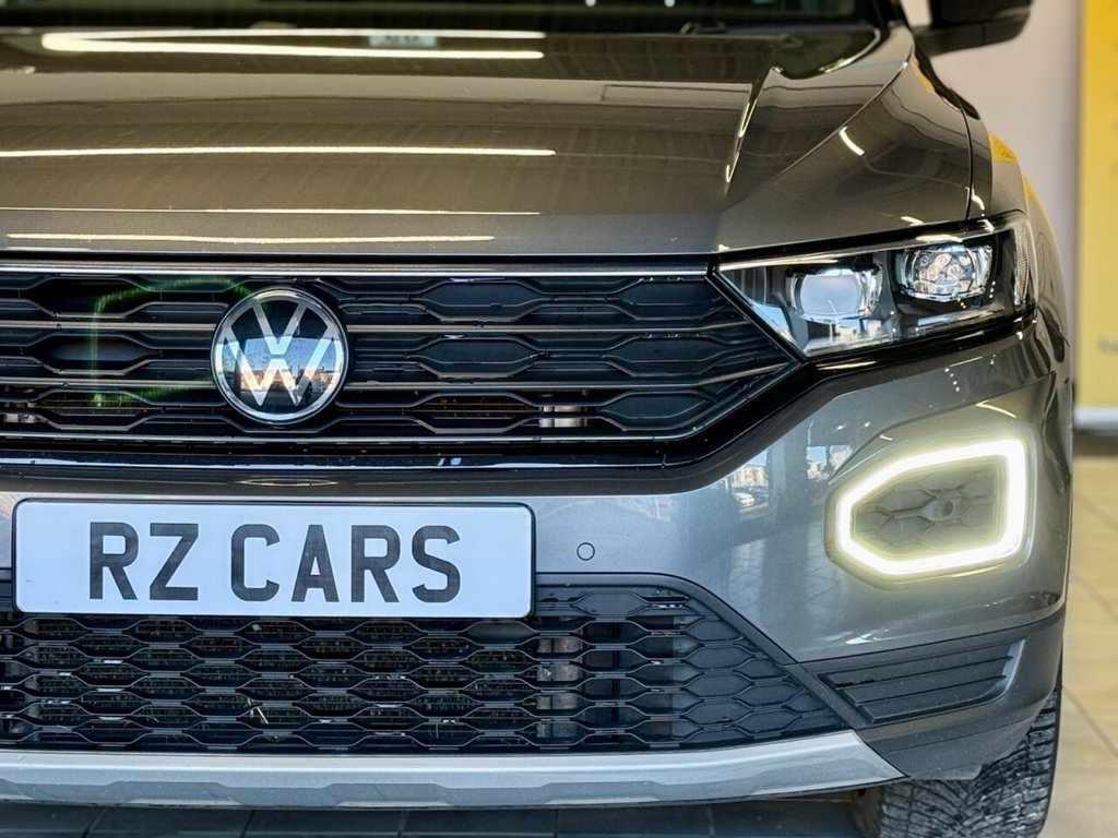 Used Volkswagen T-Roc 2021 for sale - 76698850: Photo 19