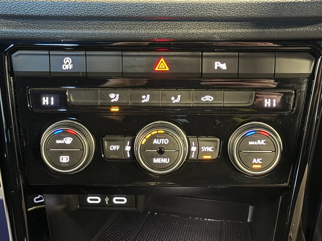 Used Volkswagen T-Roc 2021 for sale - 76698850: Photo 21