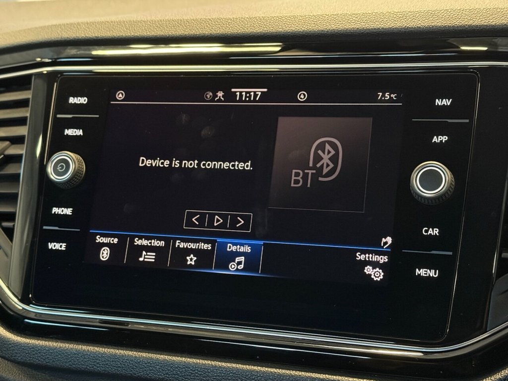 Used Volkswagen T-Roc 2021 for sale - 76698850: Photo 23