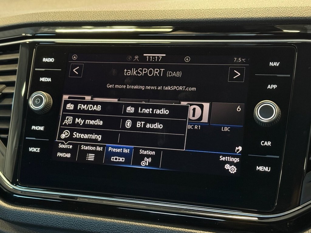 Used Volkswagen T-Roc 2021 for sale - 76698850: Photo 24