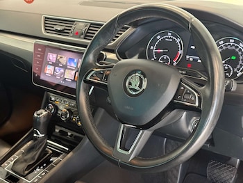 Used Skoda Superb 2018 for sale - 78749829: Photo