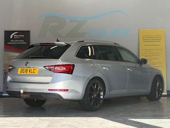 Used Skoda Superb 2018 for sale - 78749829: Photo