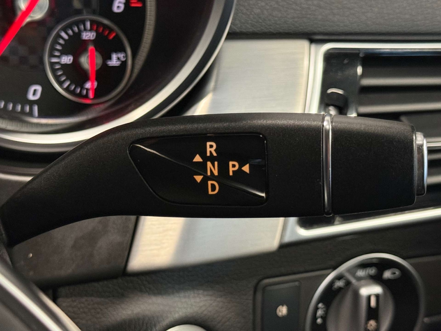 Used Mercedes-Benz GLE 2017 for sale - 77621904: Photo 45