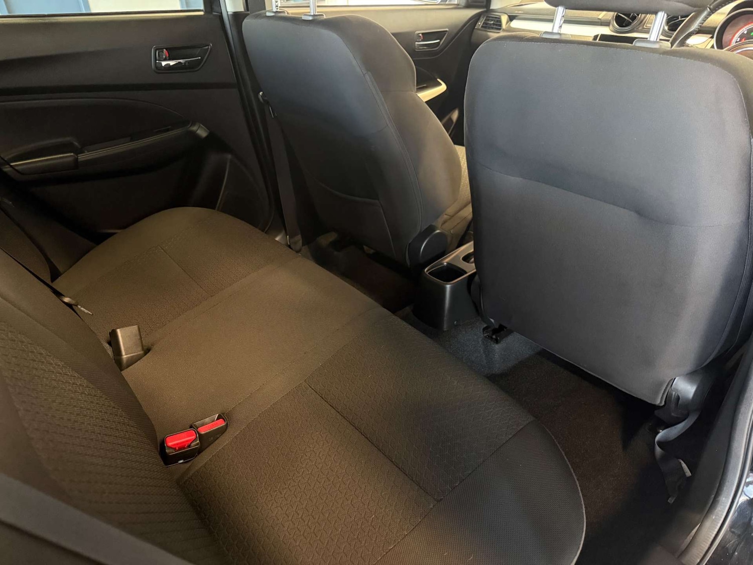 Used Suzuki Swift 2018 for sale - 77759669: Photo 31