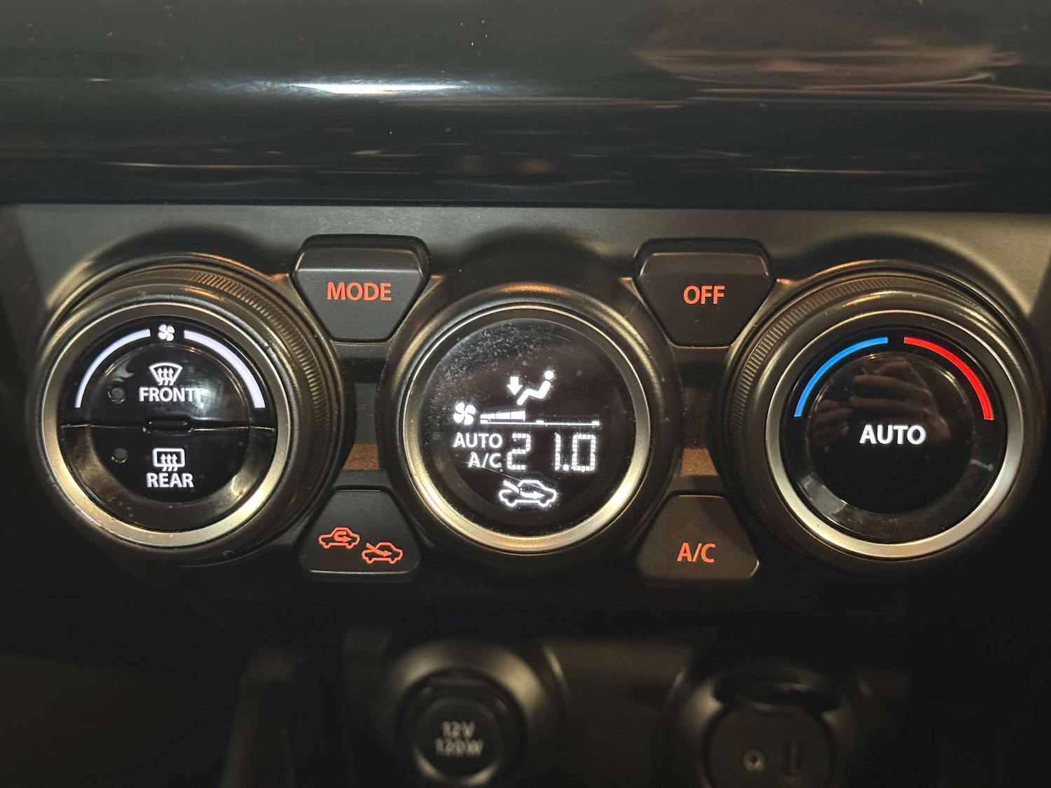 Used Suzuki Swift 2018 for sale - 77759669: Photo 33