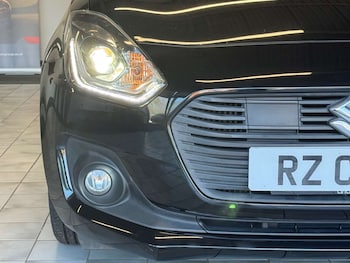 Used Suzuki Swift 2018 for sale - 77759669: Photo