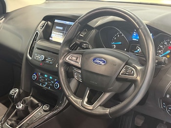 Used Ford Focus 2015 for sale - 79299125: Photo
