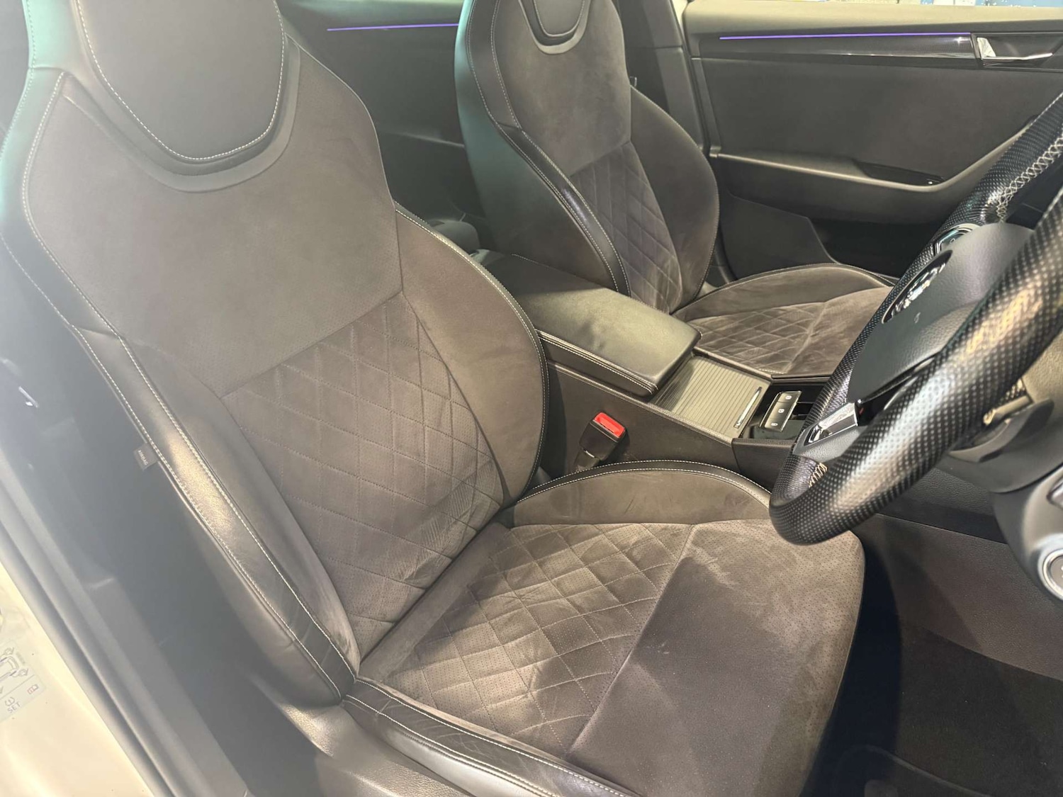 Used Skoda Superb 2017 for sale - 77621889: Photo 33