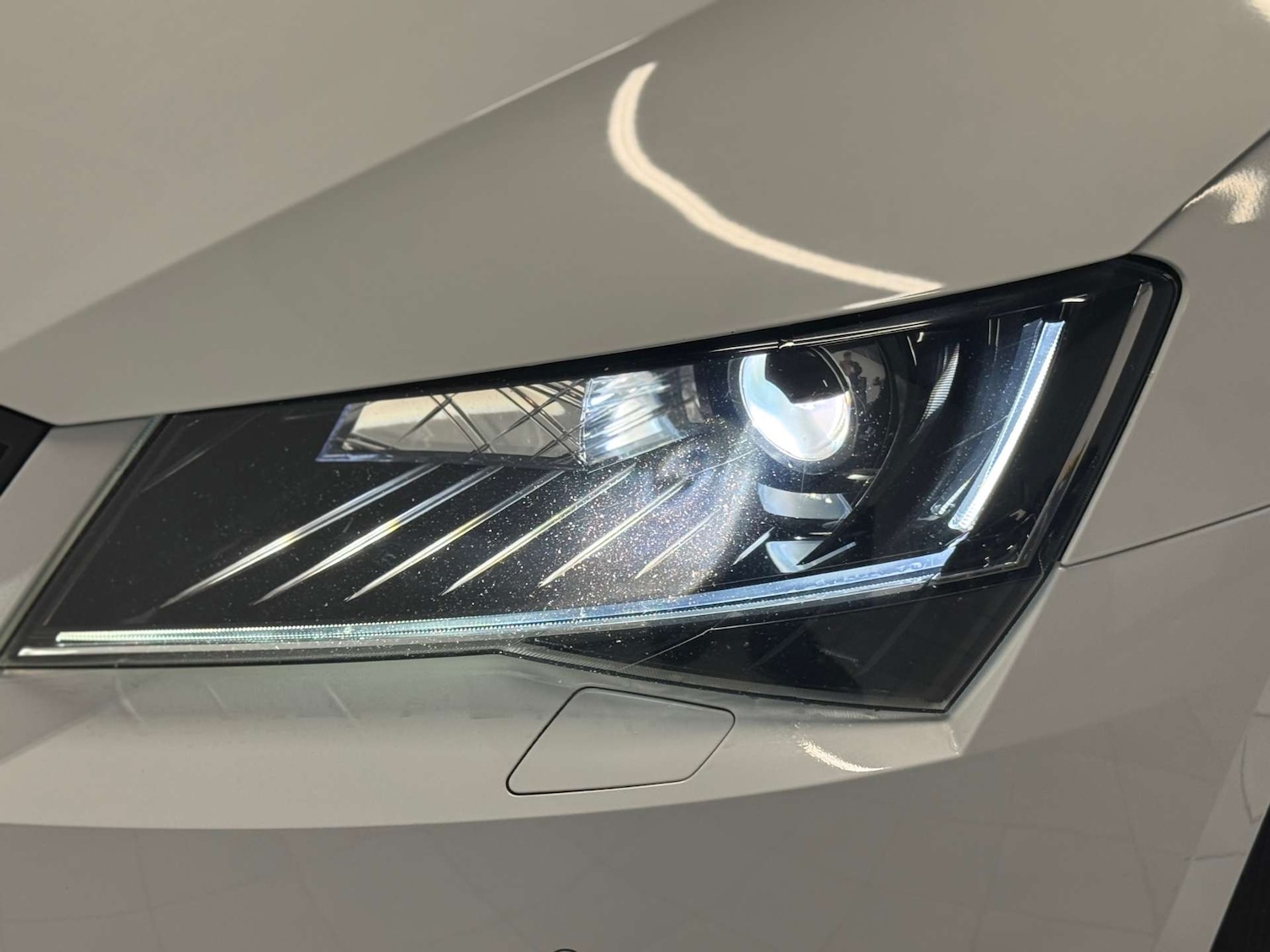 Used Skoda Superb 2017 for sale - 77621889: Photo 8