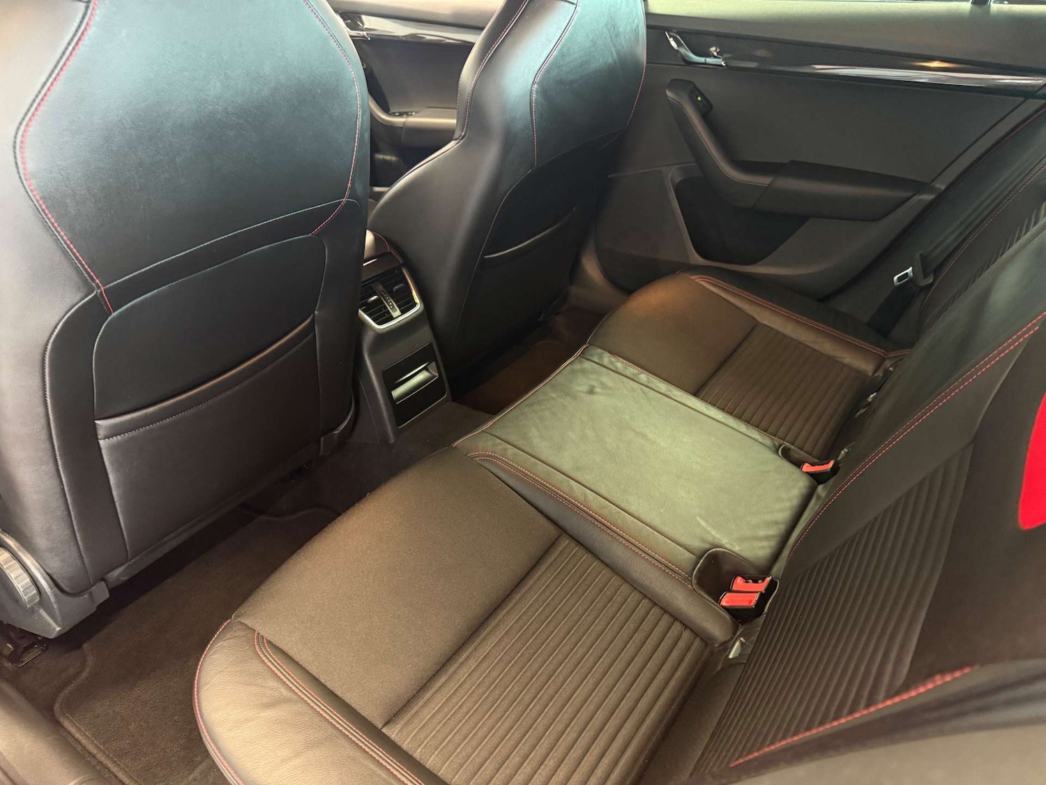 Used Skoda Octavia 2016 for sale - 77664940: Photo 33