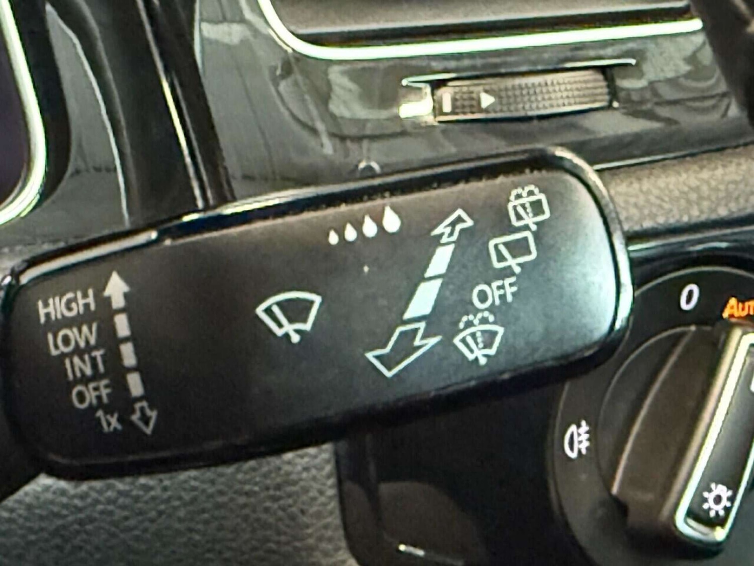 Used Volkswagen Golf 2019 for sale - 76762021: Photo 32