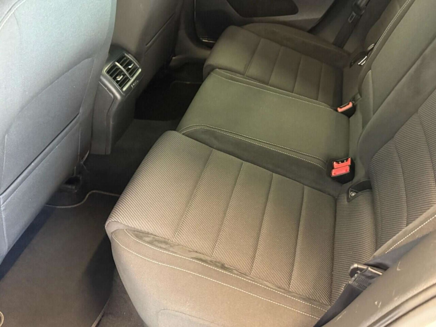 Used Volkswagen Golf 2019 for sale - 76762021: Photo 8