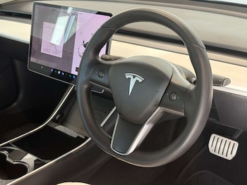 Used Tesla Model 3 2020 for sale - 79461010: Photo