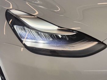 Used Tesla Model 3 2020 for sale - 79461010: Photo