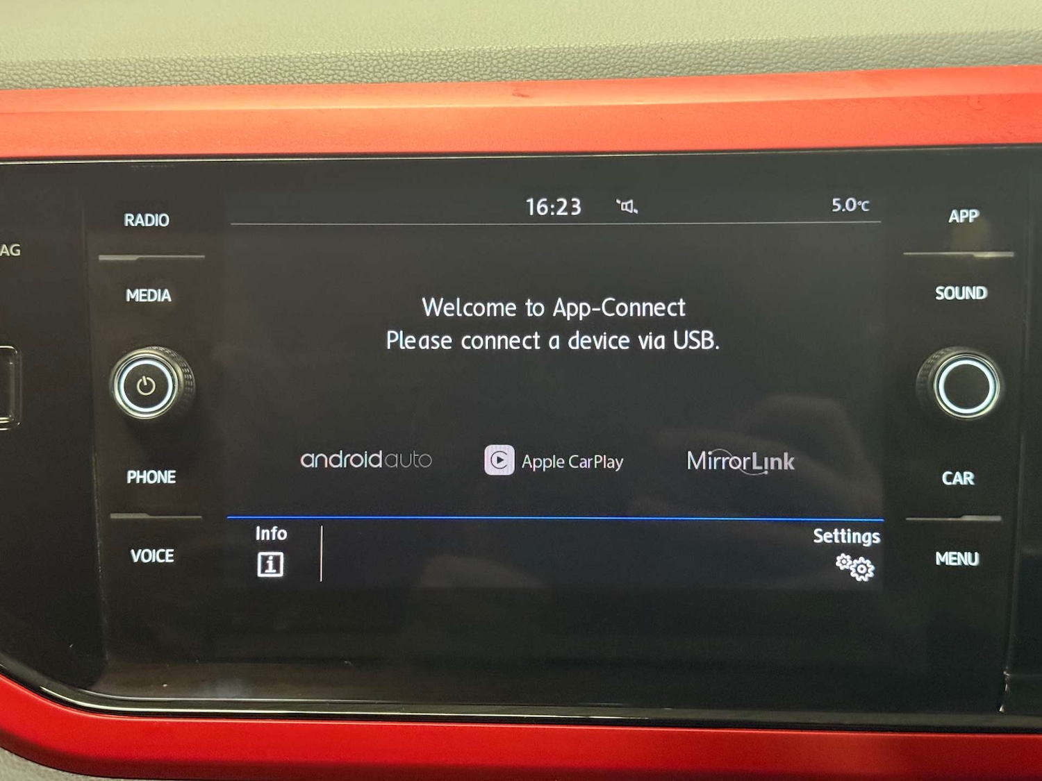 Used Volkswagen Polo 2020 for sale - 77452479: Photo 38